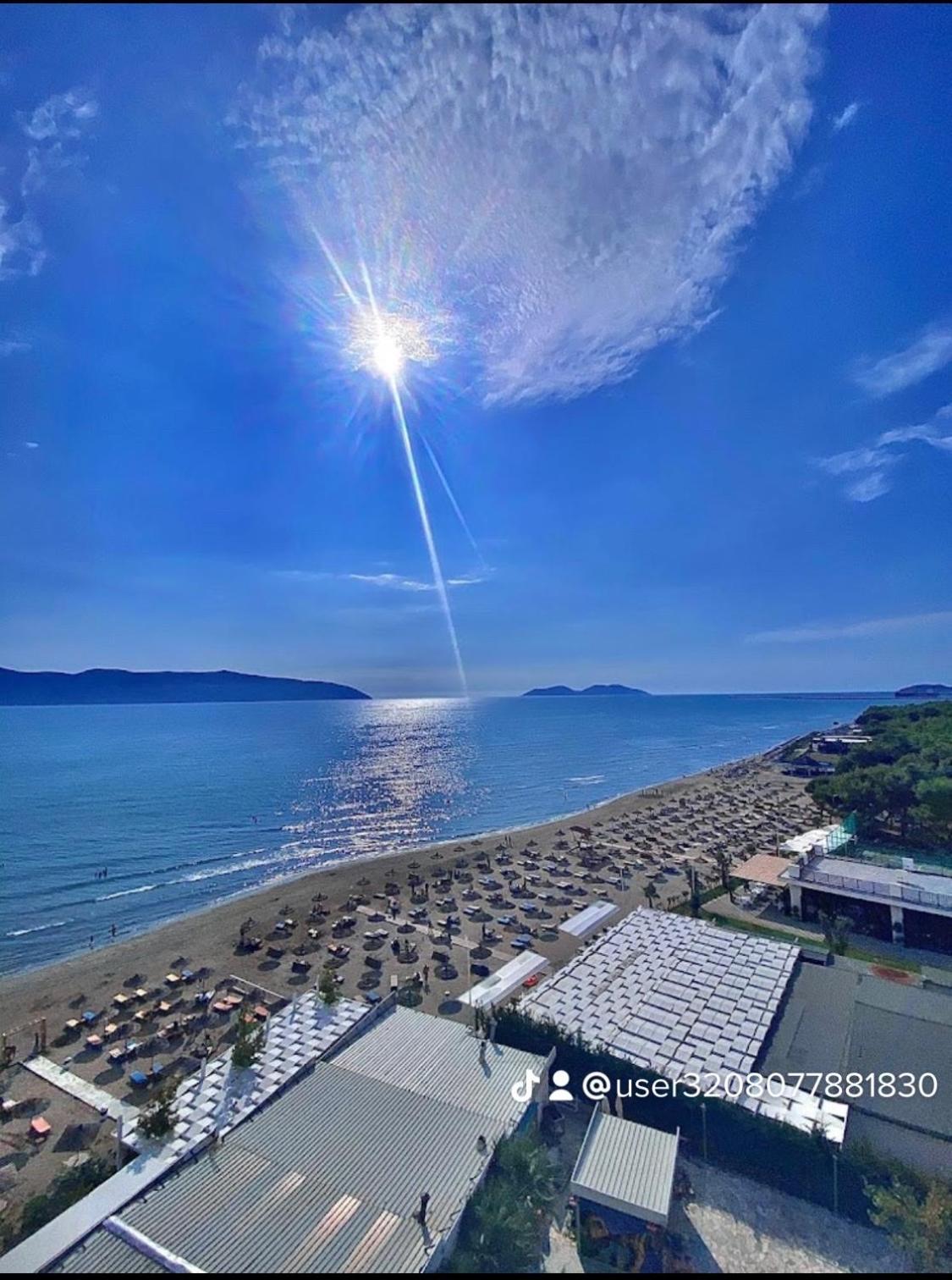 Oasis Residence Vlore Bagian luar foto