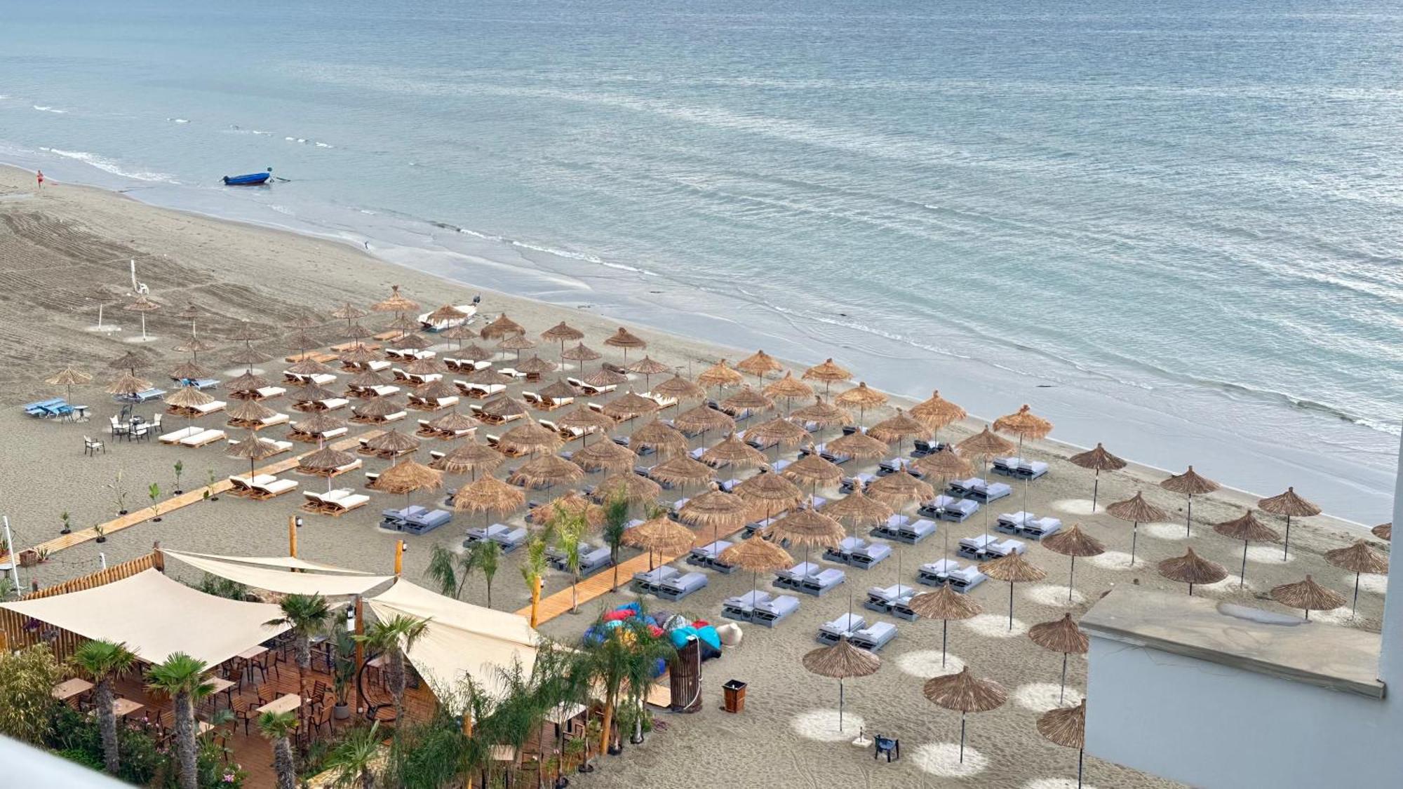 Oasis Residence Vlore Bagian luar foto
