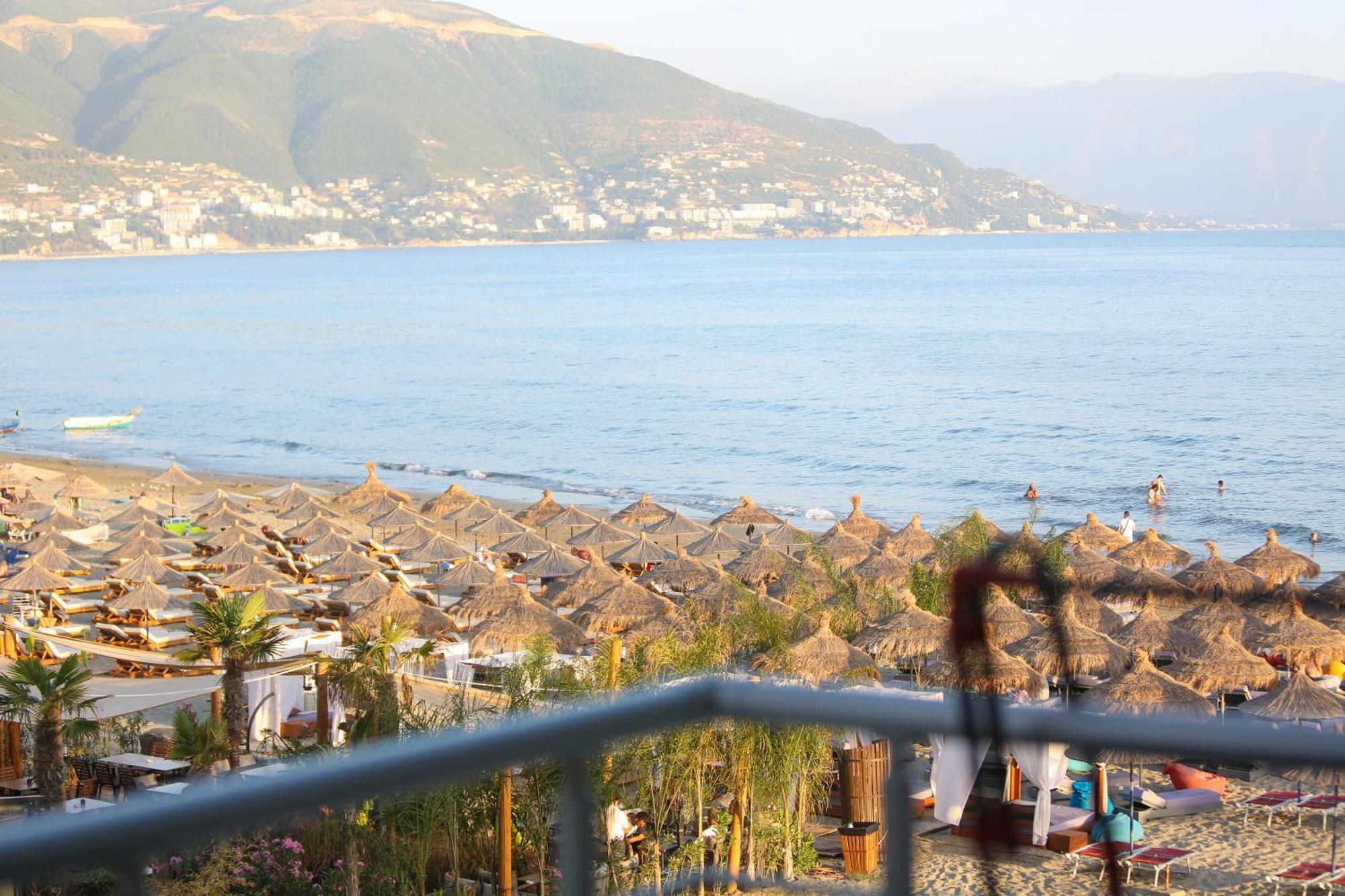 Oasis Residence Vlore Bagian luar foto