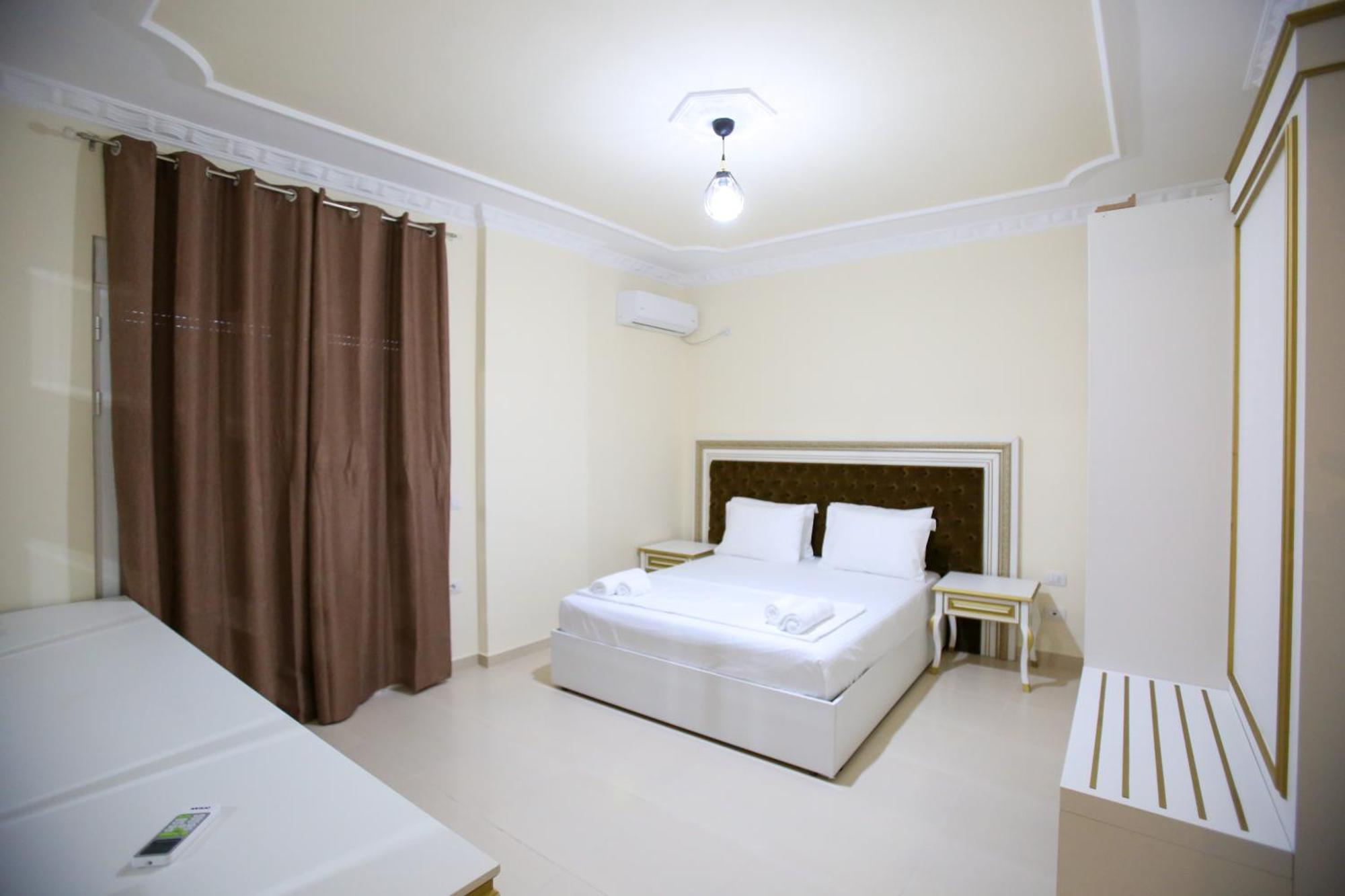 Oasis Residence Vlore Bagian luar foto