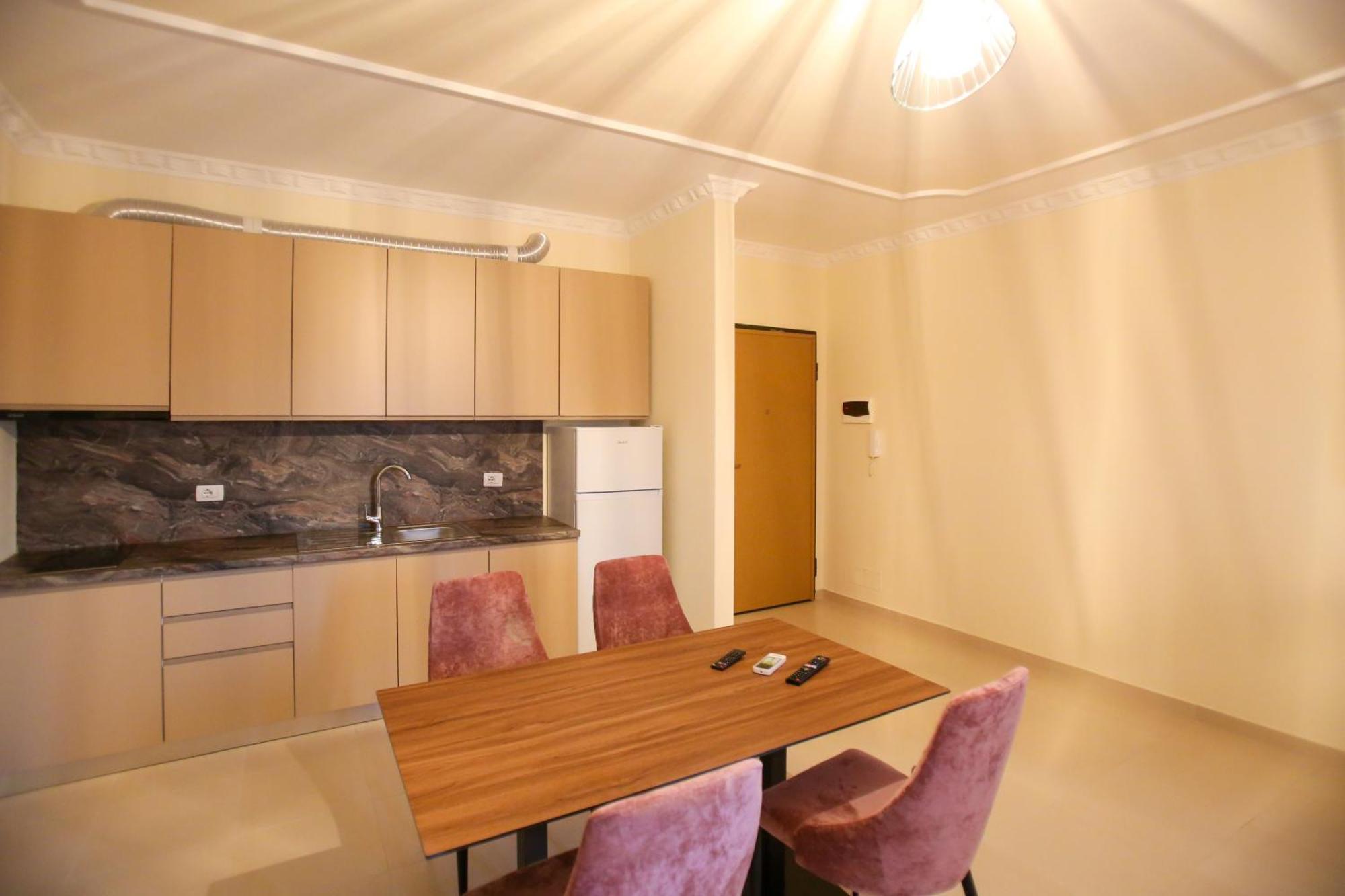 Oasis Residence Vlore Bagian luar foto